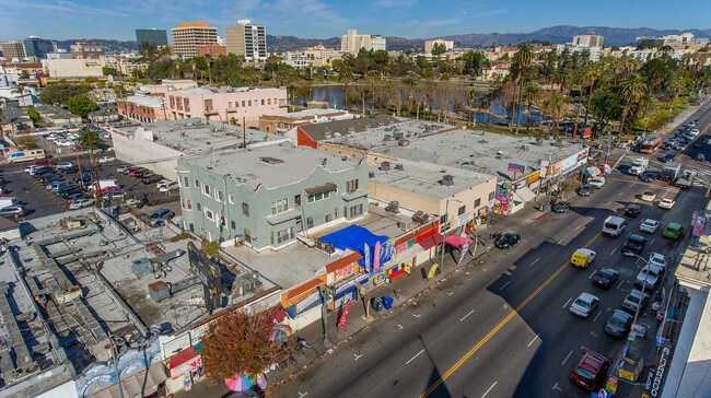 Alvarado  Apartments