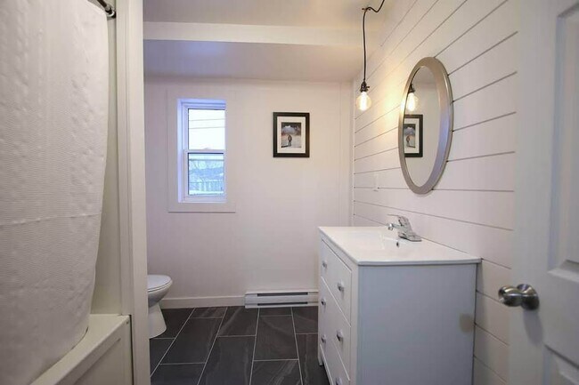 Photo - 8 Charlton St