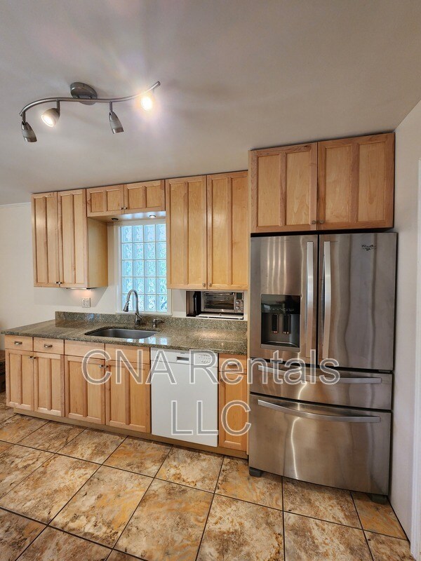 Photo - 2750 Ivanhoe Ln