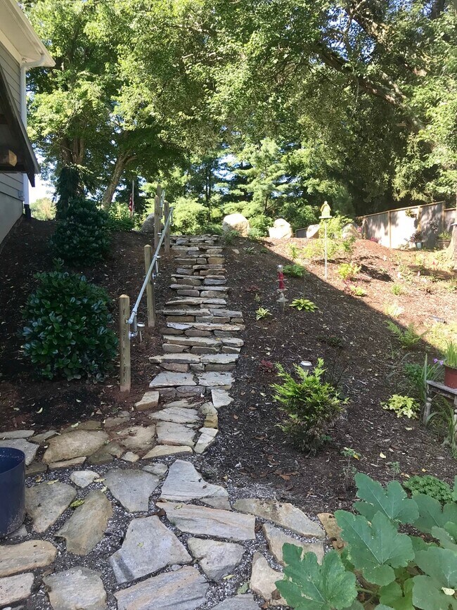 Brand new, fully furnished Apartment 6 mon... House Rental in Asheville, NC