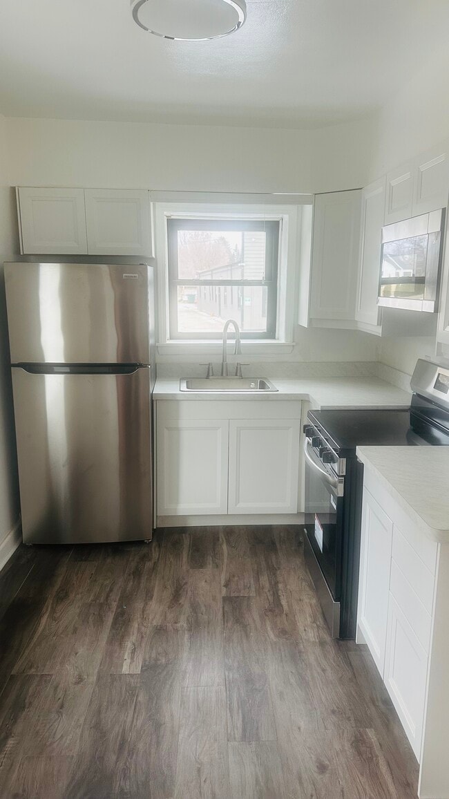 Kitchen - N49W5593 Portland Rd Unit #1