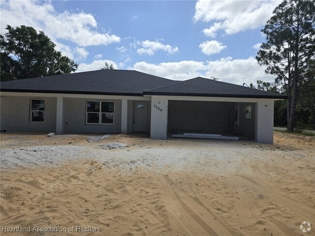 Building Photo - 3900 Mendoza Ave Rental