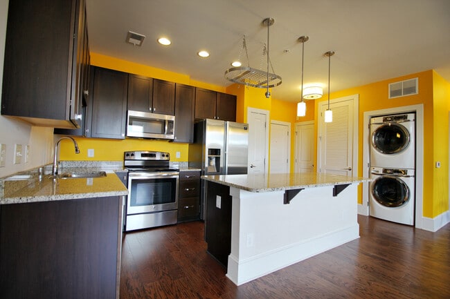 Photo - Beautiful Condo in Davis Park with Fantastic Upgrades!  Pet Friendly