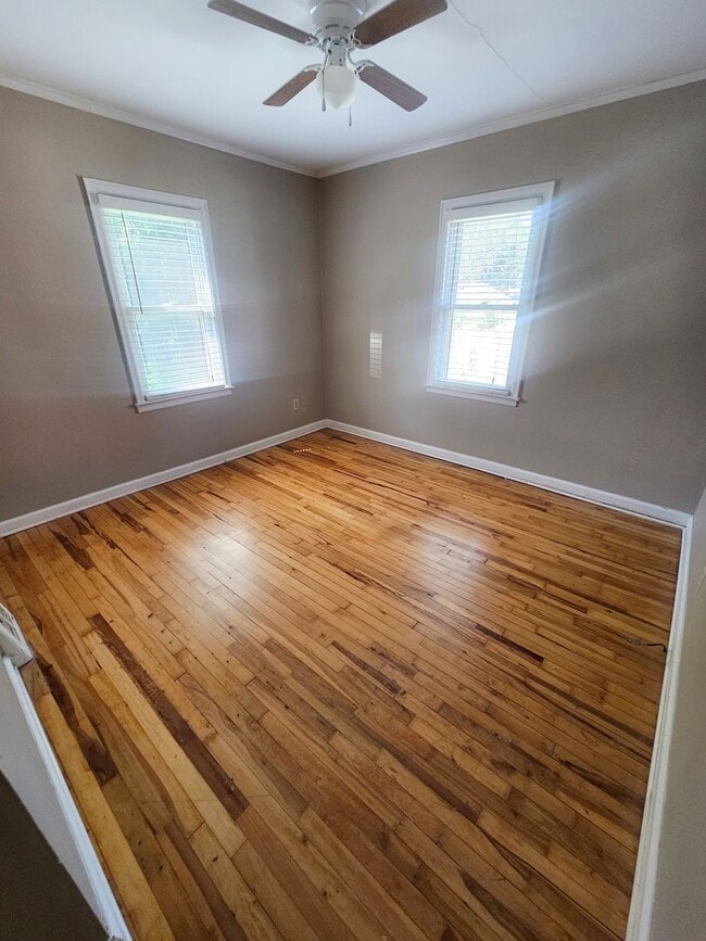 Photo - 5824 Grand Ave Unit 5824