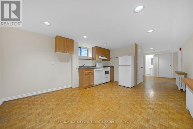 Photo - 12 Foxbar Rd Unit Basement