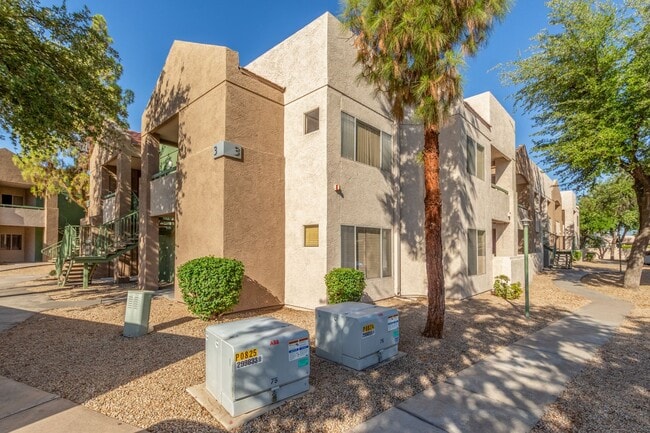 Photo - Downtown Gilbert- 1 bedroom condo $500.00 off 1st month rent!