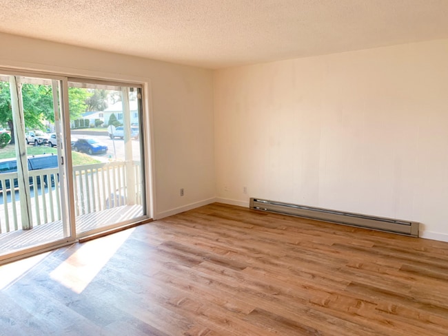 Photo - 116 1st Ave W Unidad 2