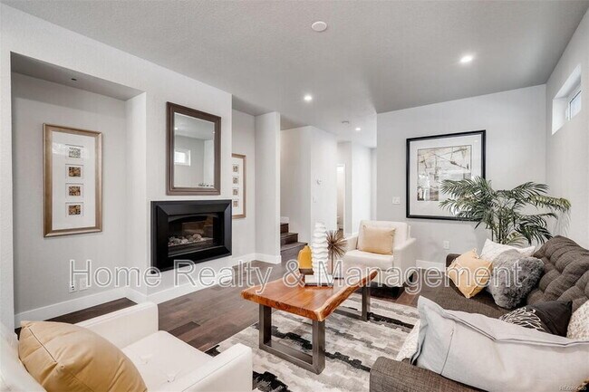 Photo - 4303 Navajo St