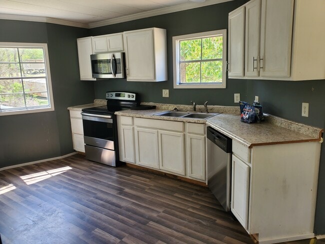 Building Photo - 10859 Highway 28 Rental