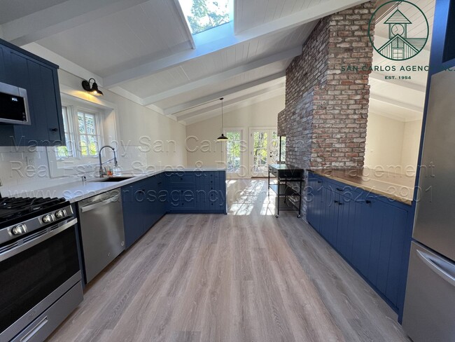 Photo - Newly Remodeled Three Bedroom Hatton Fields Home