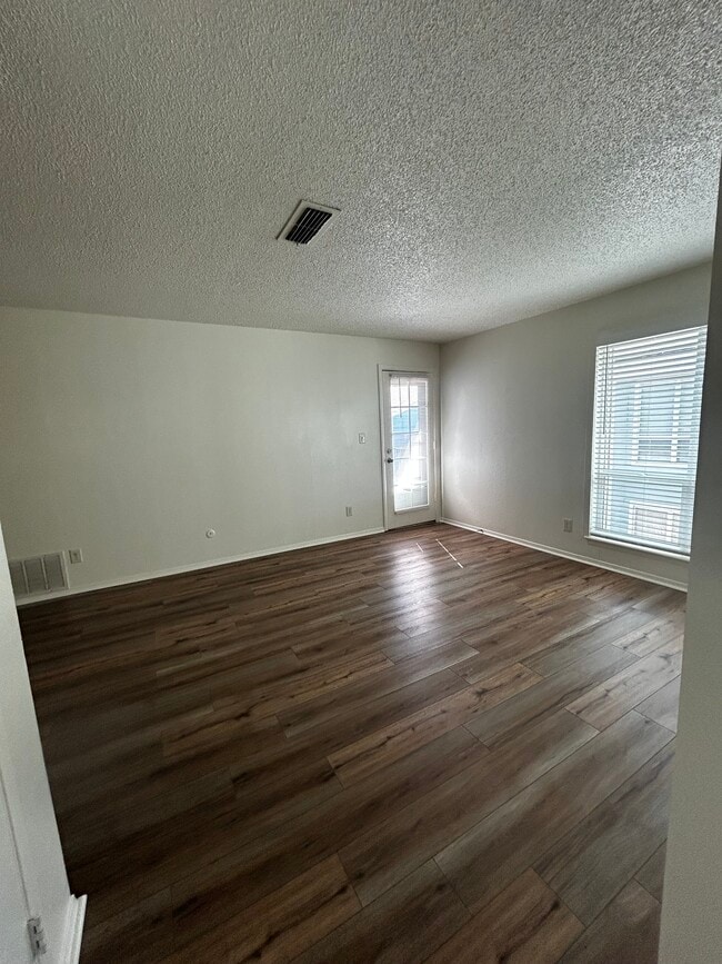 Building Photo - 2365 E Geddes Ave Unit #F