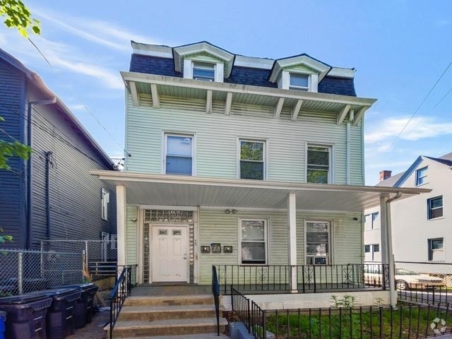 Building Photo - 73 S 13th St Rental
