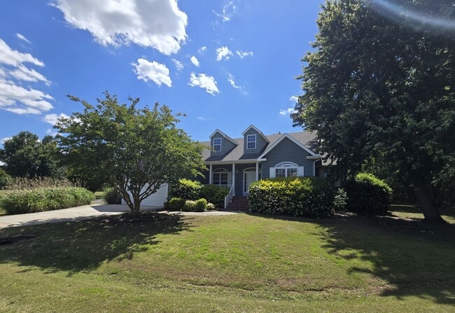 Building Photo - 3 Bed, 2 Bath in Waterfront Community of Rivers Edge in Currituck w/ Built-in Pool
