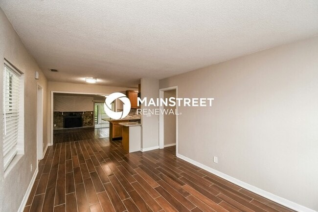 Photo - 3 Bedroom Pet-Friendly Home in JACKSONVILLE, FL with Main Street Renewal