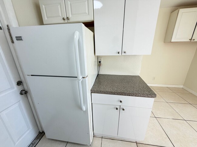 Photo - 2571 NW 13th Ct