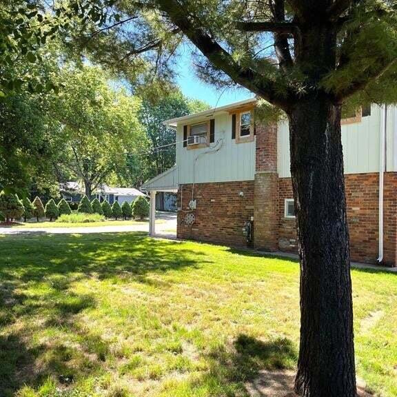 Photo - 2948 Alexander St