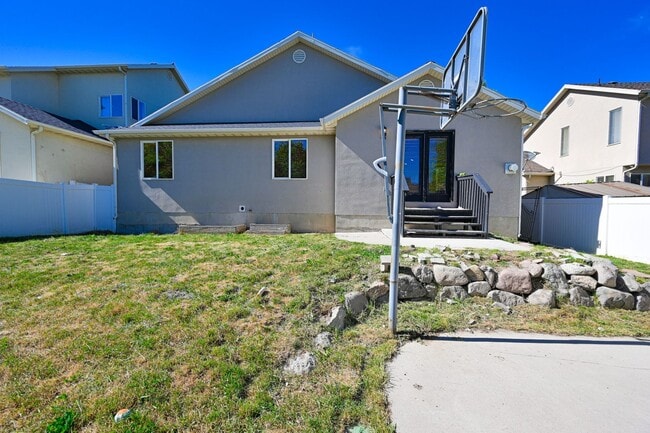 Photo - Beautiful Home in West Jordan!