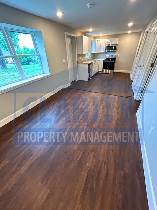 Photo - 860 Berry St NE Unidad Apt B