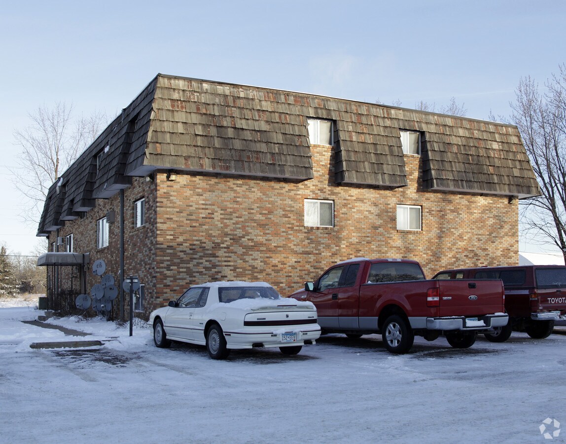 Photo - 301 Birch St