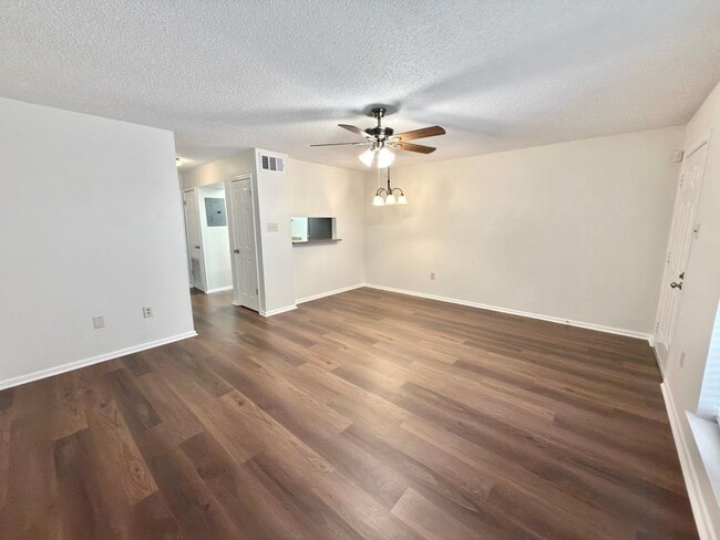 Photo - 5212 Butter Creek Ln