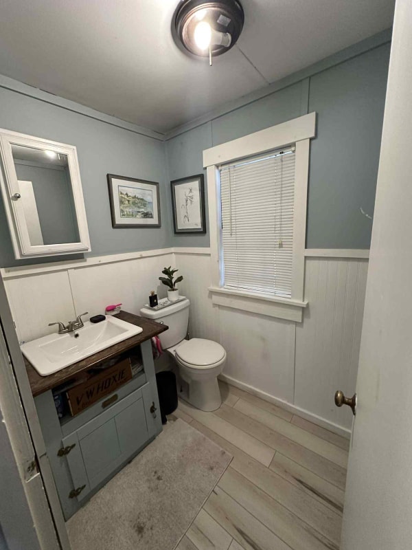 Photo - 134 School St