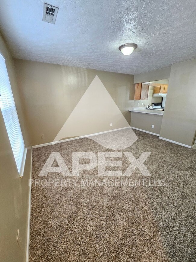 Photo - MOVE-IN SPECIAL,NO RENT TIL MAY 1ST! - Nice 2 Bd | 1.5 Ba Townhouse in West Knox Condo Community! Unit 1801