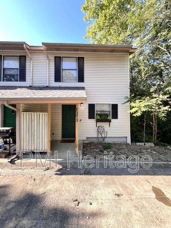 Building Photo - 1373 E Sequoyah Ct Rental