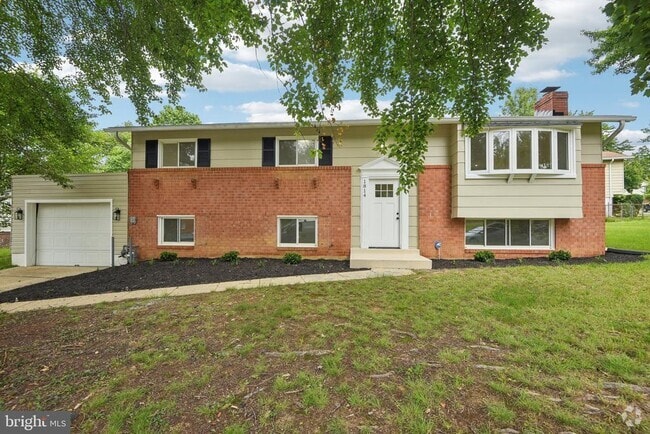 Building Photo - 1814 Ironton Dr Rental
