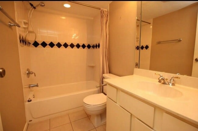 Building Photo - 4001 E NASA Pkwy Unit 136 Rental