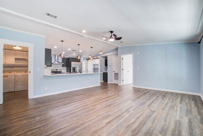 Photo - 1833 Grover Dr