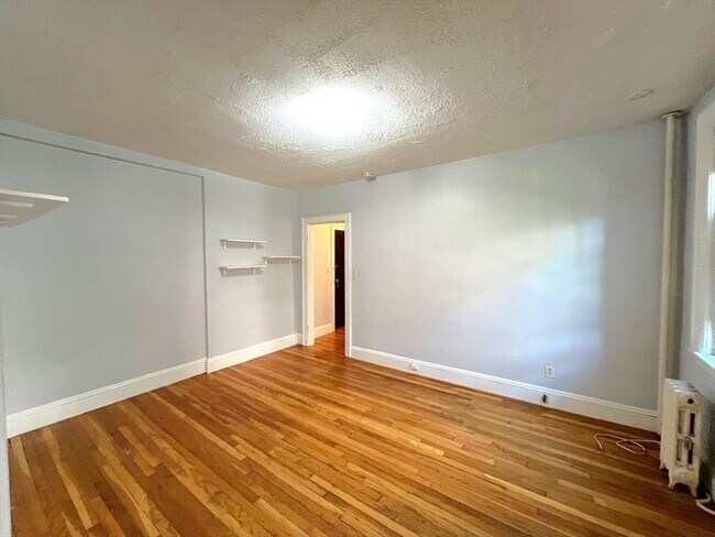 Photo - 48 Strathmore Rd Unit #23