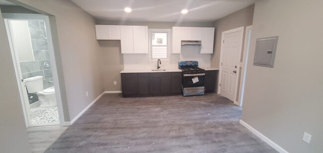 Photo - 379 Chadwick Ave Unit 3