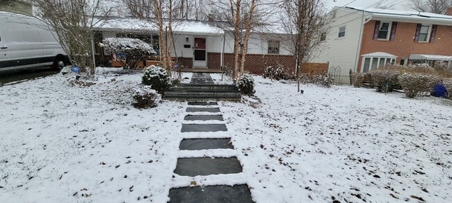 Building Photo - 1807 Blueridge Ave Unit #1