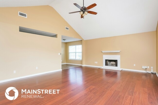 Photo - 501 Cedar Park Cir