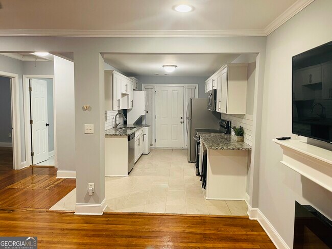 Photo - 3272 Wheeler St