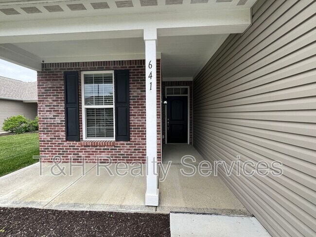 Photo - 641 N Grant St