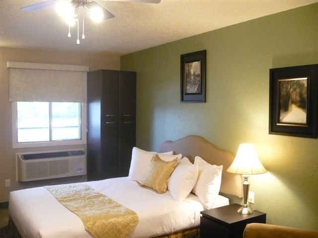 Photo - 10415 99 Ave Unit 103