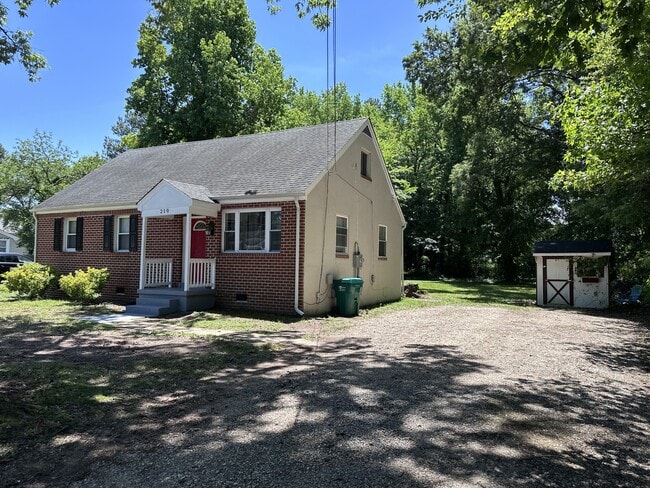Photo - 210 Natchez Rd