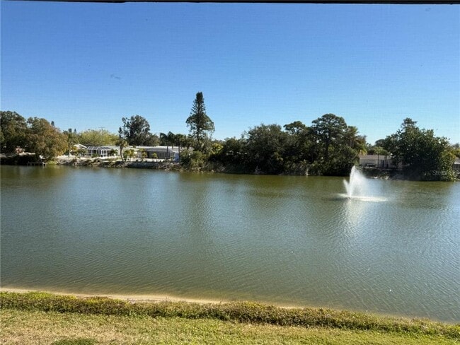 Building Photo - 5631 Ashton Lake Dr Unit 7