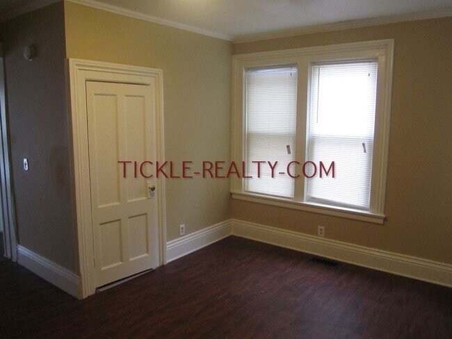 Photo - 11 Lafayette Pl