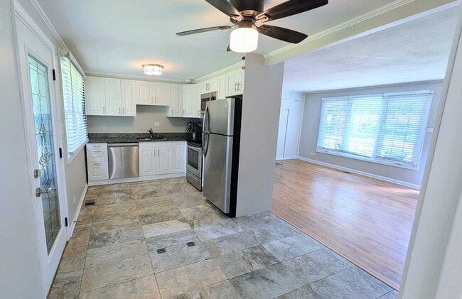 Photo - 110 N Knollwood Dr