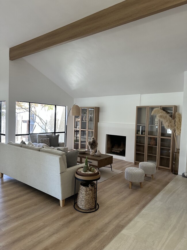 Photo - 6504 Landfair Dr