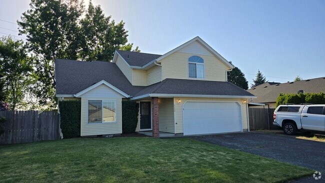 Building Photo - Amazing 4 bedroom home