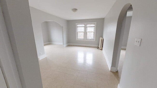 Photo - Maple Apartments