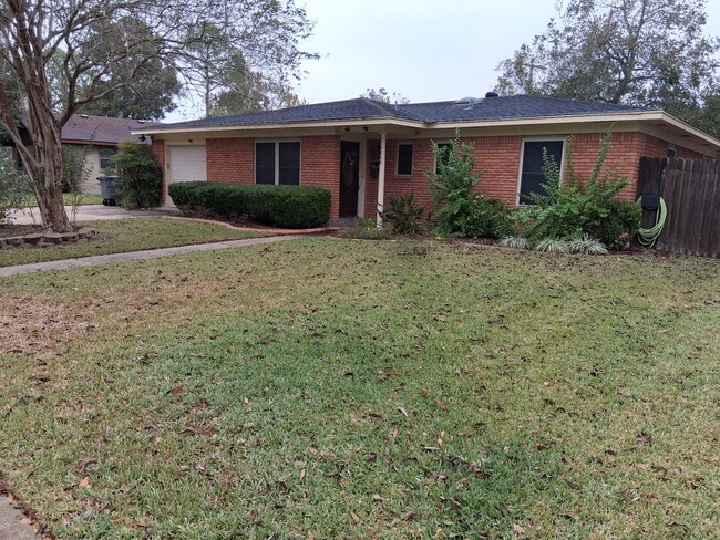 Photo - 4606 Begonia St