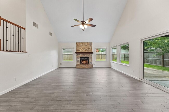 Photo - 417 W Hillary Cir