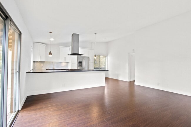 Photo - 25769 Marguerite Pkwy