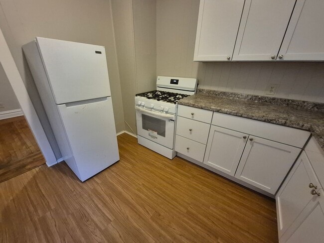 Photo - 268 Hamilton St Unidad 2