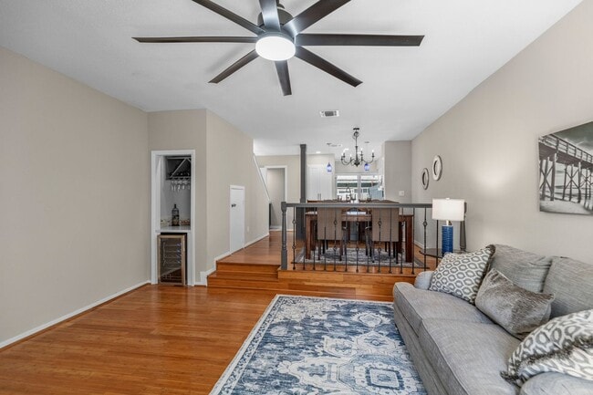 Photo - 5094 Glenmont Dr