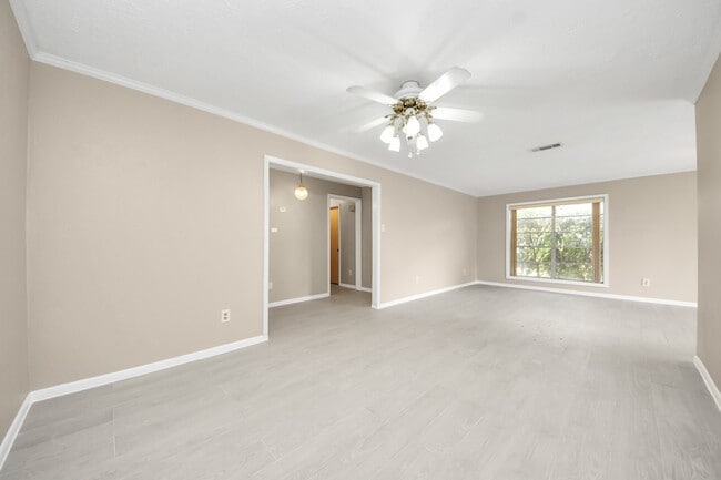 Photo - 1307 Glen Echo Dr